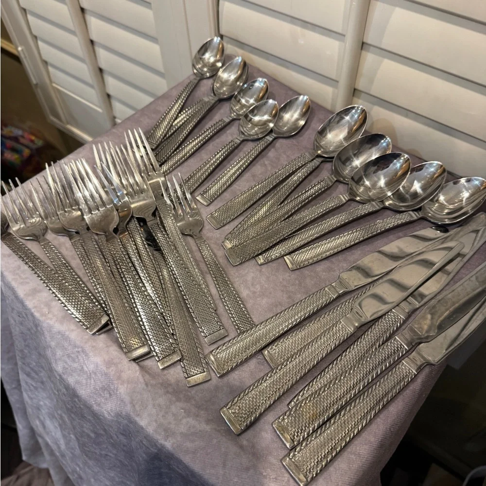 Cambridge Woven flatware, Elegant Silver Cutlery Set 30‎ pieces